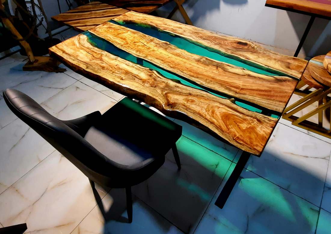 Office table