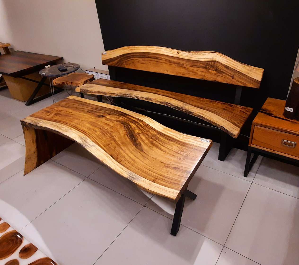 Bench with centre table