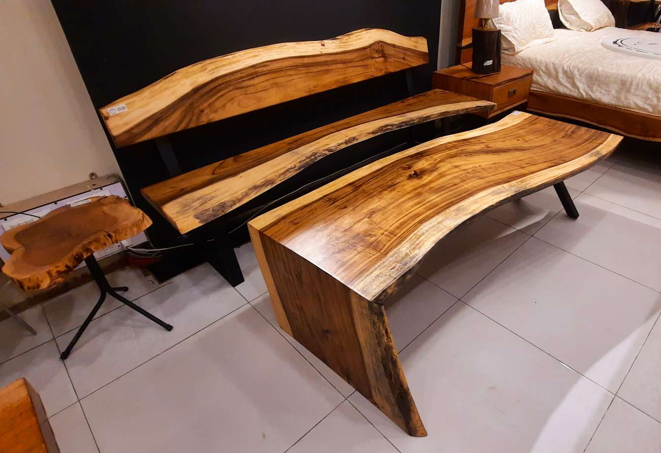 Bench with centre table