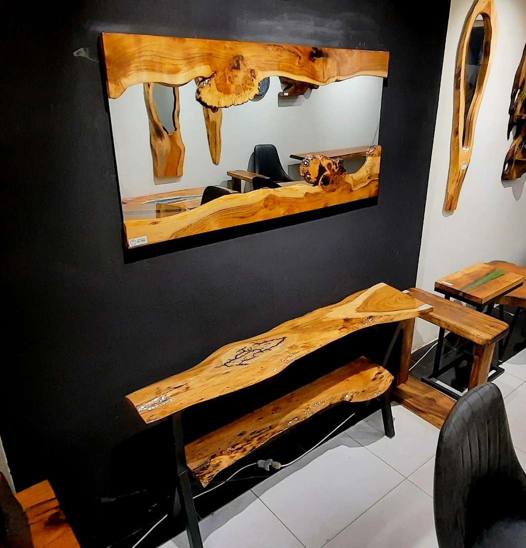 Console mirror set