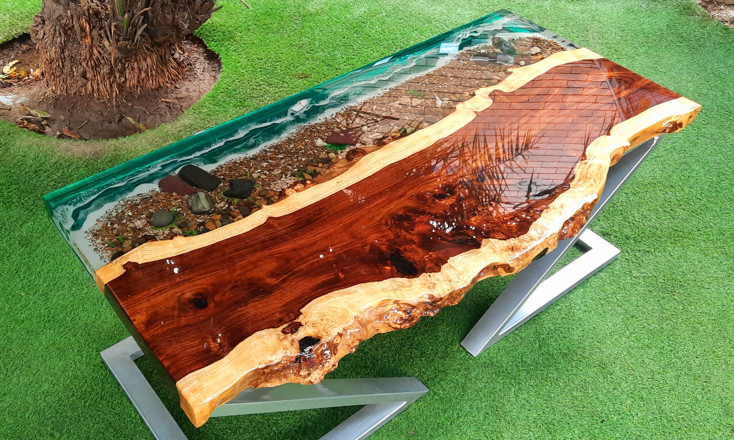 Premium Ocean Table