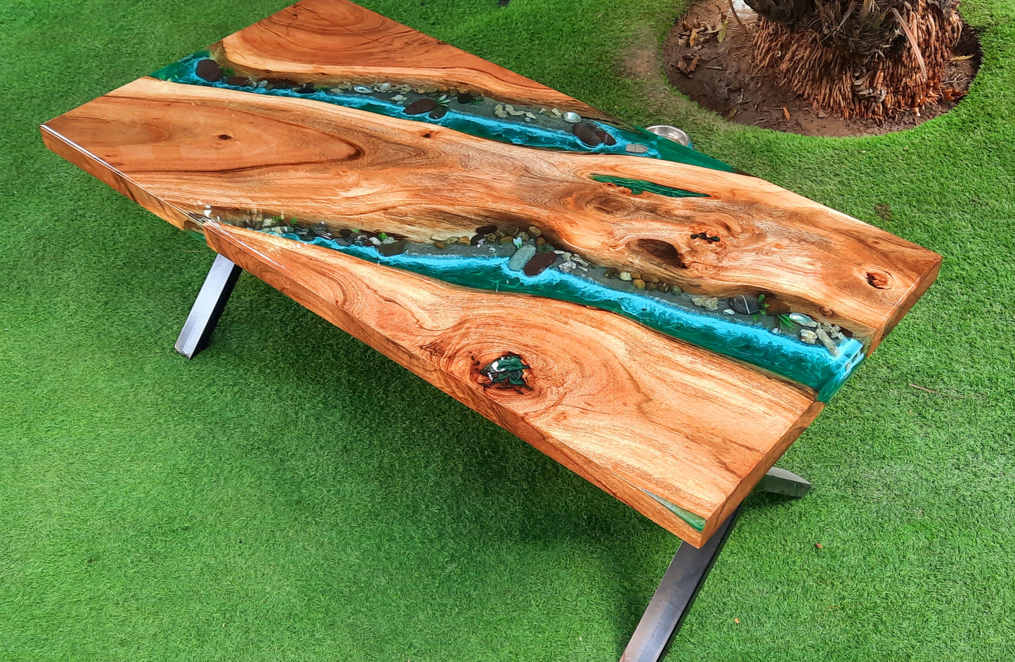 Premium Ocean Table