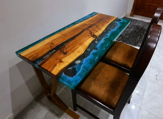 Premium Ocean Table