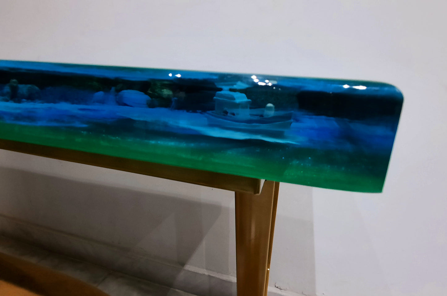 Premium Ocean Table