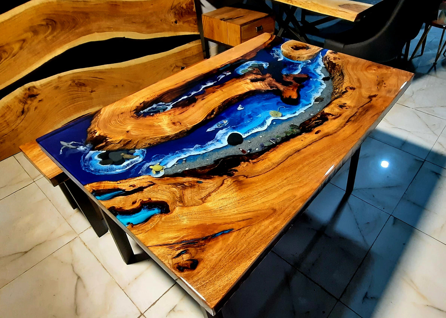 Premium Ocean Table